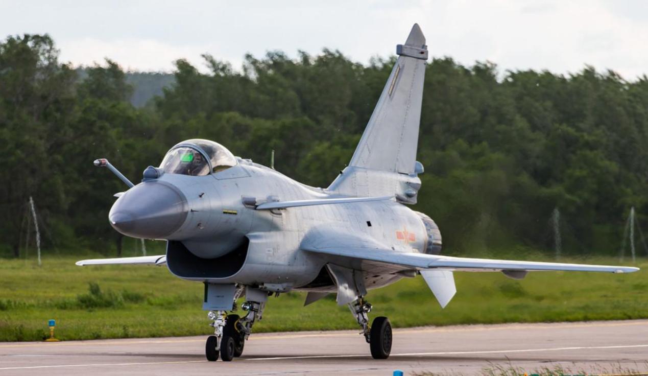 殲-10系列飛機，中國空軍的主力戰(zhàn)機，殲-10系列飛機，中國空軍核心主力戰(zhàn)機