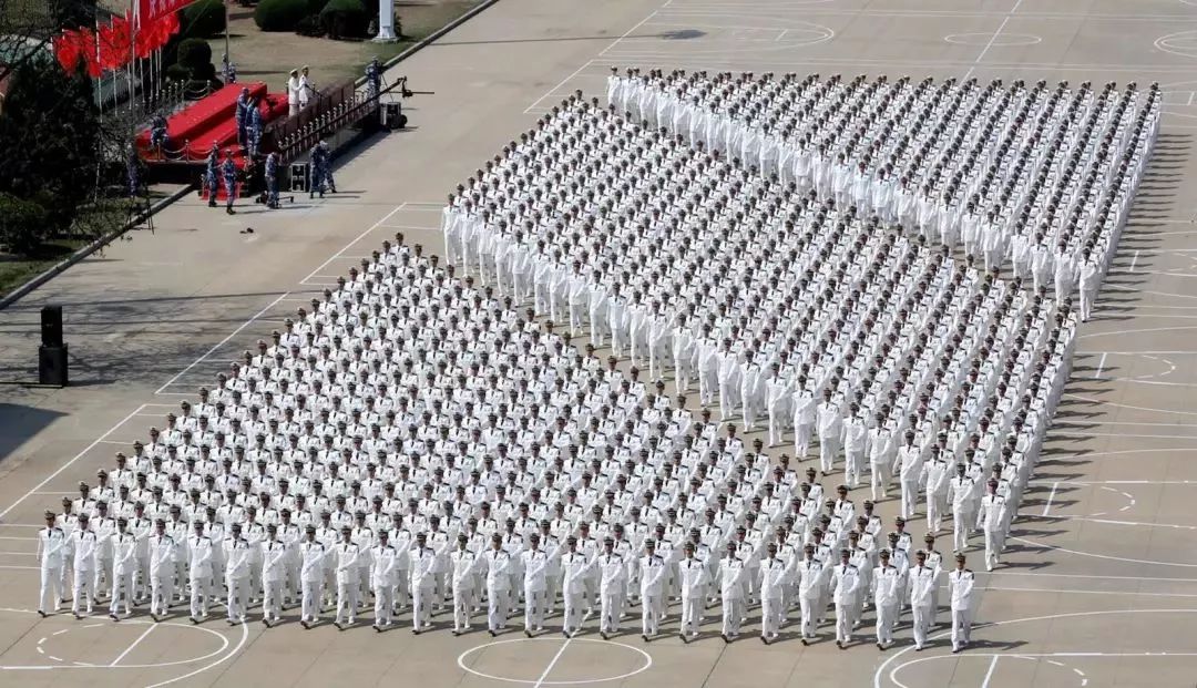 閱兵方陣轉隊形，展現(xiàn)國家力量與榮耀的壯麗畫卷，閱兵方陣變換陣容，展現(xiàn)國家力量與榮耀的壯觀畫卷