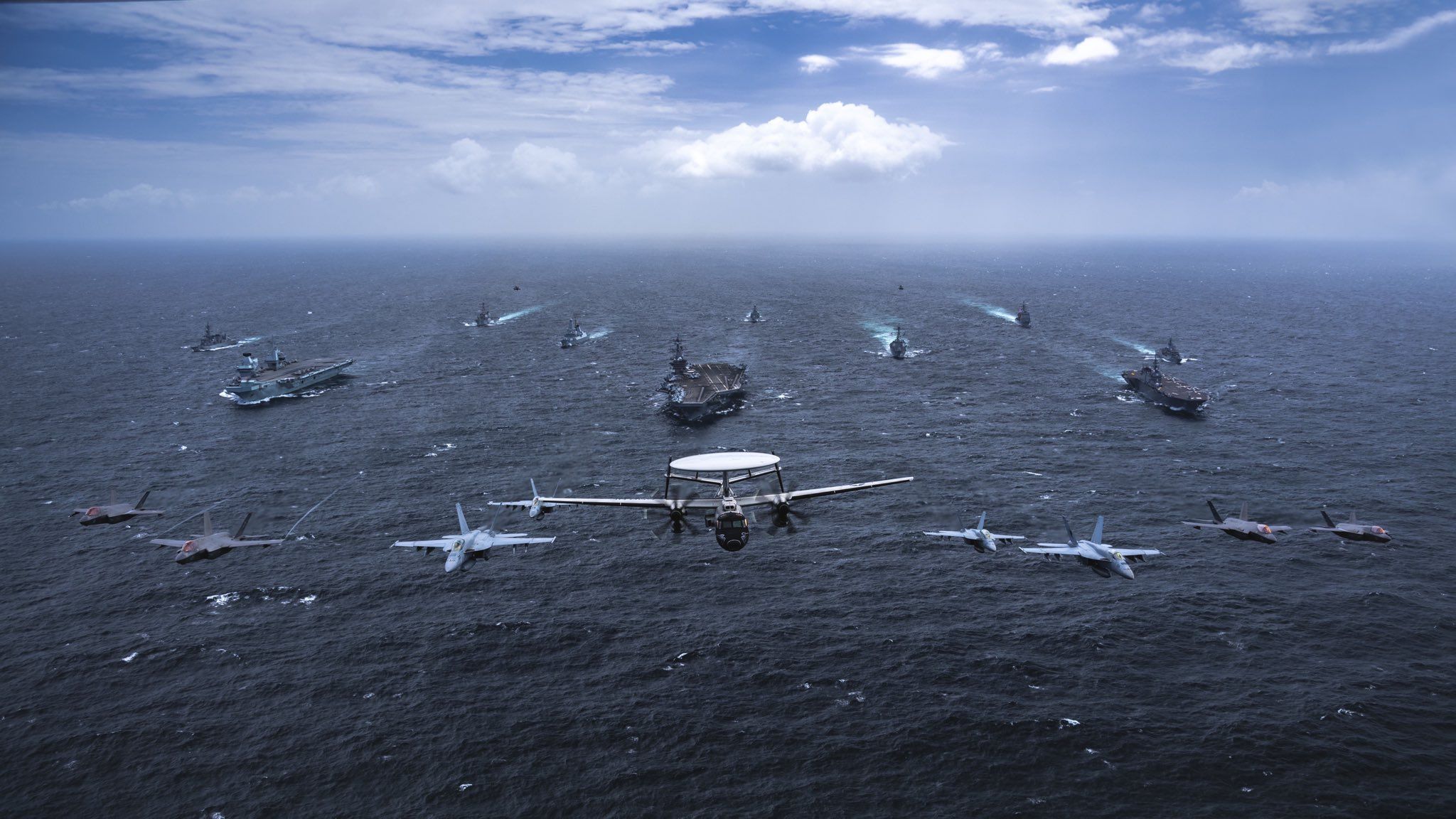 南海軍演，解放軍展示捍衛(wèi)國(guó)家利益的決心與實(shí)力——以南海海域?yàn)槔劢?020年軍演動(dòng)態(tài)，南海海域軍演動(dòng)態(tài)聚焦，解放軍展示捍衛(wèi)國(guó)家利益的決心與實(shí)力，展現(xiàn)大國(guó)風(fēng)采
