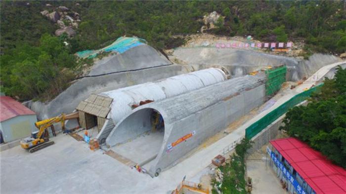 珠海今天發(fā)生的重大新聞，新科技引領(lǐng)城市新篇章，珠海新科技引領(lǐng)城市新篇章，今日重大新聞發(fā)布