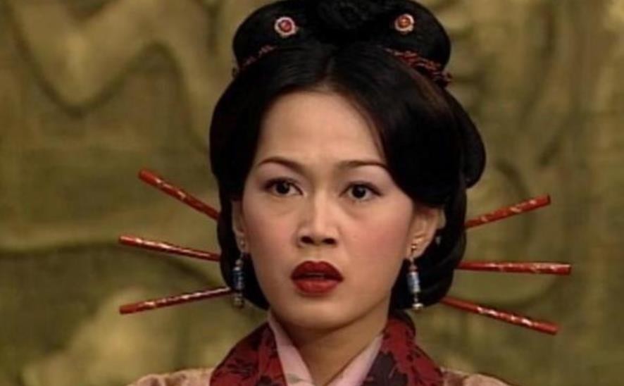 為何遲遲不立皇后，歷史與現(xiàn)代的多維解讀，皇后缺位之謎，歷史與現(xiàn)代的多維解讀