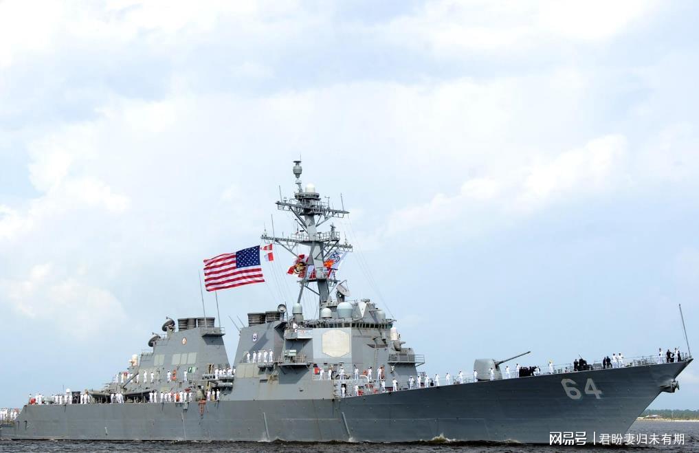 美軍艦駛?cè)肱_海，地區(qū)安全局勢的新觀察，美軍艦駛?cè)肱_海引發(fā)地區(qū)安全局勢新觀察