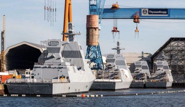 中國海軍喜提新一代導(dǎo)彈護(hù)衛(wèi)艦，捍衛(wèi)海洋，展現(xiàn)大國力量，中國海軍新一代導(dǎo)彈護(hù)衛(wèi)艦亮相，展現(xiàn)大國海洋捍衛(wèi)力量