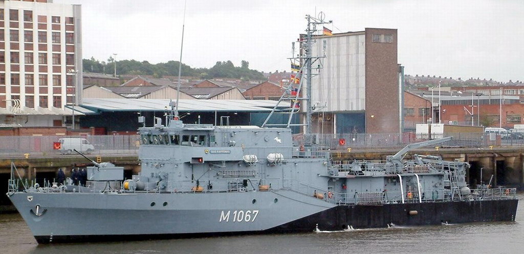 探索掃雷艦711艦，揭秘其噸位與功能，揭秘掃雷艦711艦，噸位與功能探索