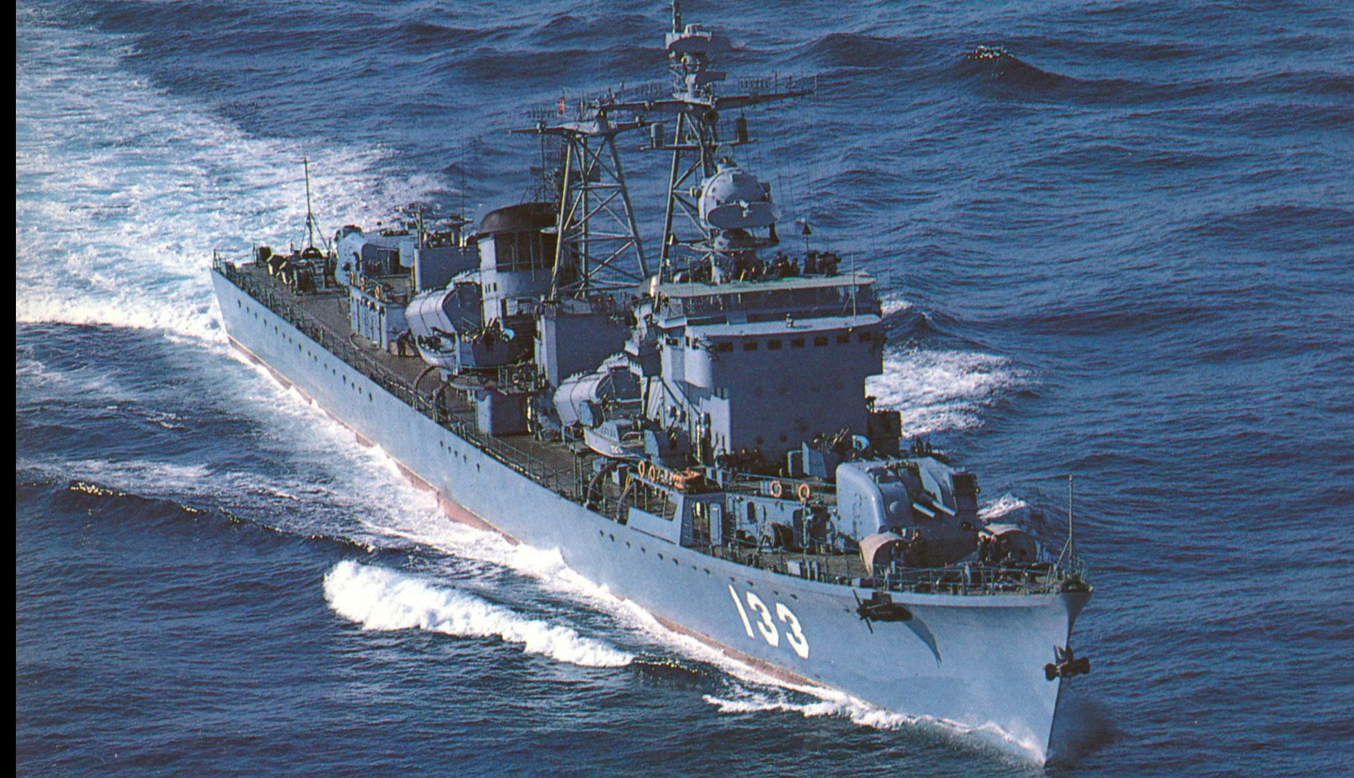 051C型導(dǎo)彈驅(qū)逐艦