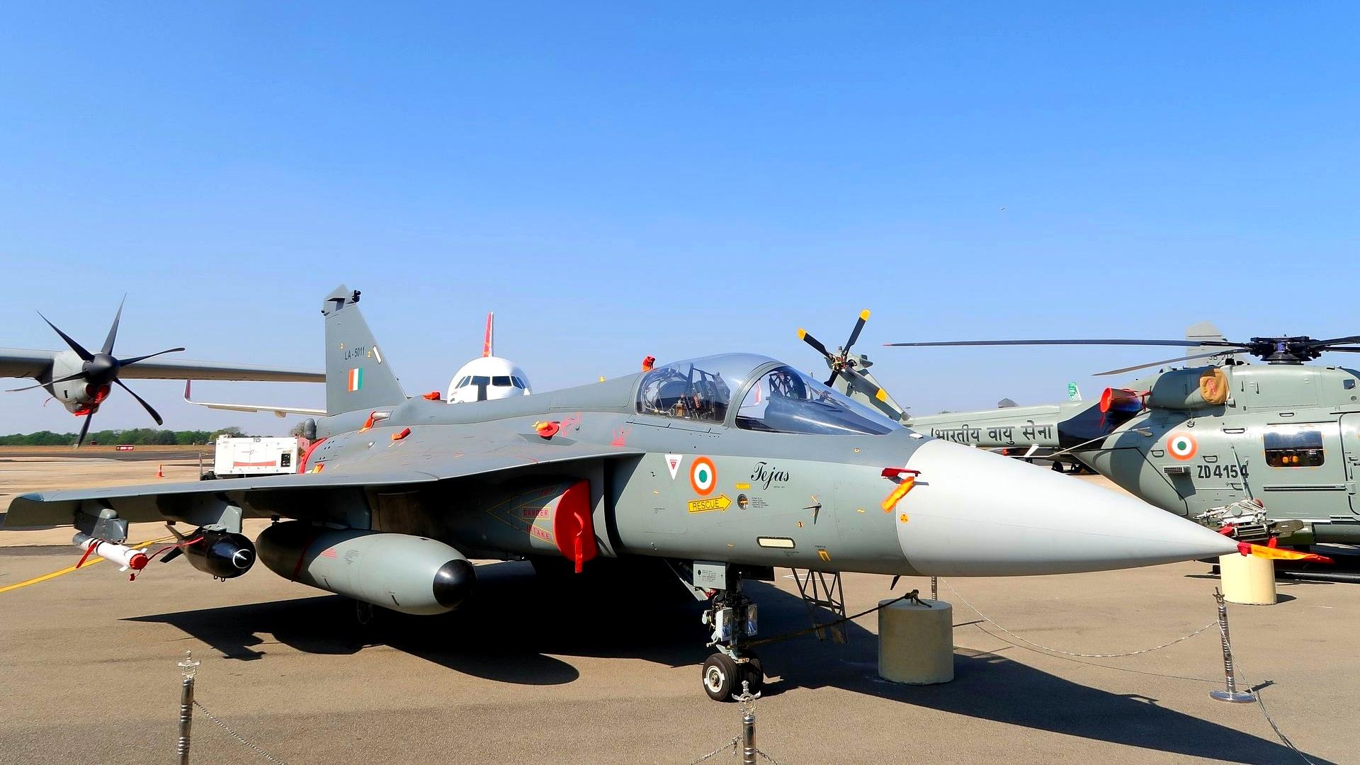 抗戰(zhàn)時(shí)期中國(guó)空軍戰(zhàn)斗機(jī)的英勇奮戰(zhàn)，抗戰(zhàn)時(shí)期中國(guó)空軍戰(zhàn)斗機(jī)的英勇奮戰(zhàn)歷程