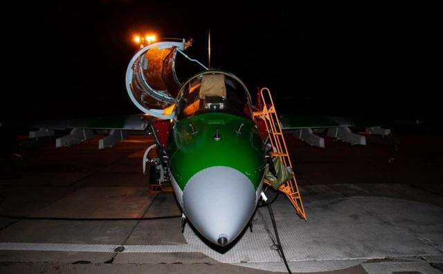 雅克-130教練機(jī)參數(shù)詳解，雅克-130教練機(jī)參數(shù)全面解析