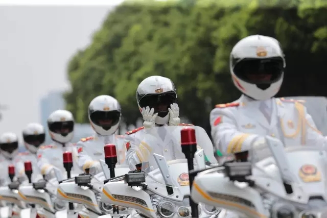 國賓護衛(wèi)隊威風(fēng)視頻，展現(xiàn)榮耀與力量的瞬間，國賓護衛(wèi)隊榮耀瞬間，威風(fēng)展現(xiàn)力量與榮耀的視頻