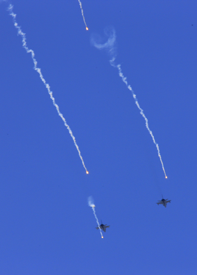 中國空軍裝備空射誘餌系統(tǒng)，戰(zhàn)略防御與作戰(zhàn)能力的雙重提升，中國空軍裝備空射誘餌系統(tǒng)，戰(zhàn)略防御與作戰(zhàn)能力雙重強化