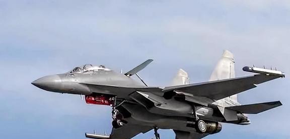 中國空軍，翱翔藍(lán)天，捍衛(wèi)長空，中國空軍，藍(lán)天捍衛(wèi)者，長空翱翔展雄姿