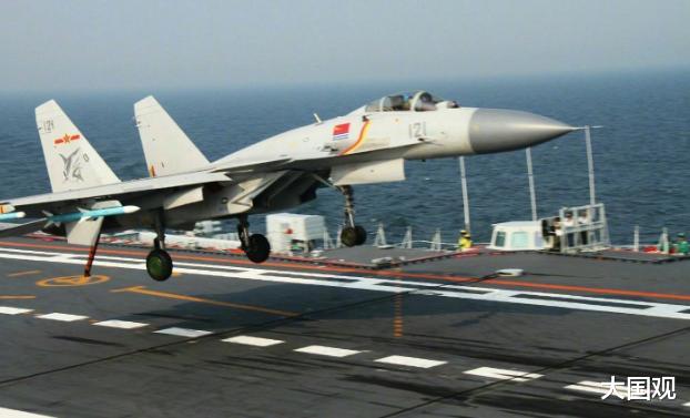 殲-15航母艦載機(jī)成功著艦，中國海軍航空兵力量的里程碑事件，殲-15航母艦載機(jī)成功著艦，中國海軍航空兵力量的重大里程碑事件