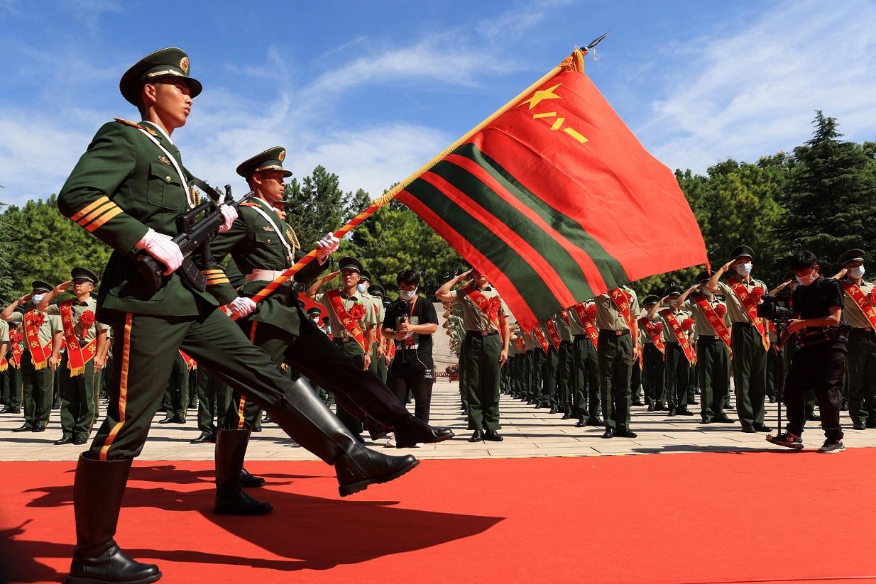 武警士兵禮服，榮耀的象征與時(shí)代的印記，武警士兵禮服，榮耀與時(shí)代的象征
