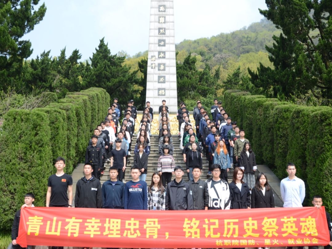 慶祝海軍成立70周年，海軍征兵的重要性與挑戰(zhàn)，海軍成立70周年慶典，征兵的重要性與挑戰(zhàn)探究