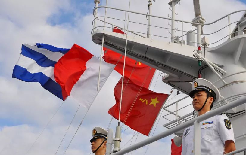 中國(guó)人民解放軍軍旗確定的歷程與意義，中國(guó)人民解放軍軍旗確定歷程及其深遠(yuǎn)意義