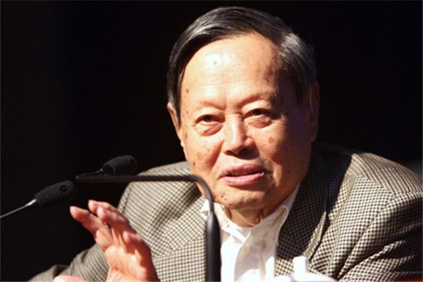 楊振寧三次拒絕回國，背后的故事與思考，楊振寧三次拒絕回國背后的故事與深層思考