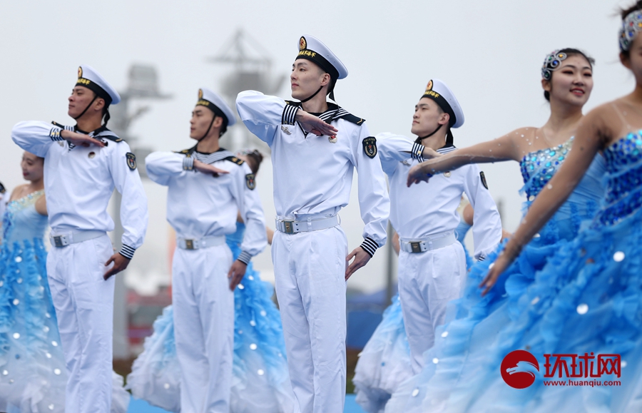 中國海軍70周年軍樂——榮耀與力量的交響曲，中國海軍70周年軍樂盛典，榮耀與力量的交響