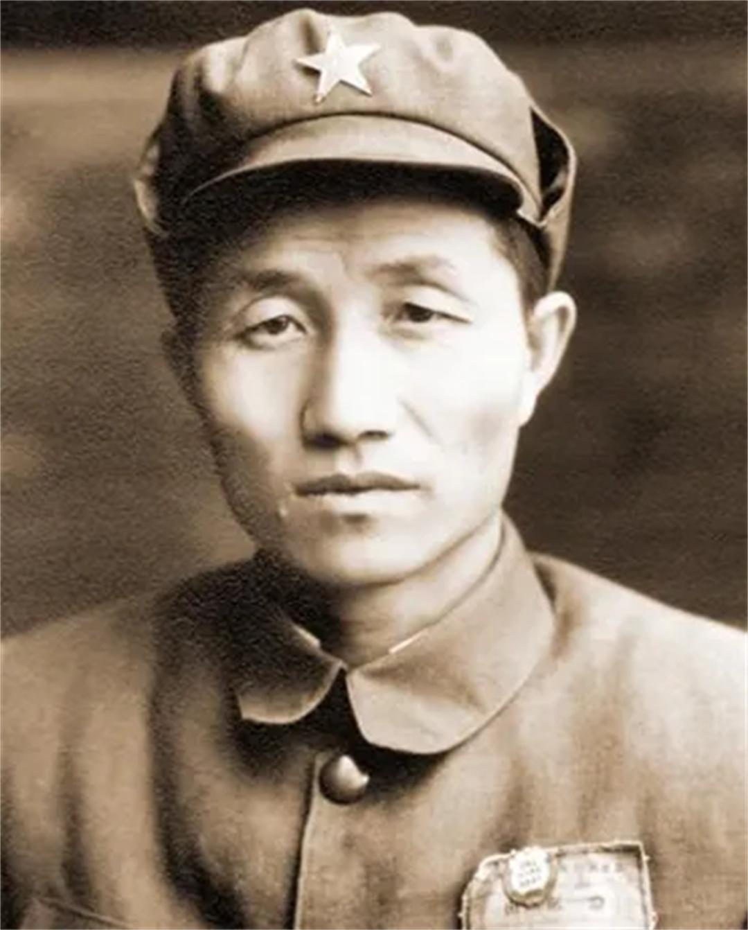 解放軍現(xiàn)役上將軍銜名單及其歷史背景分析，解放軍現(xiàn)役上將軍銜名單詳解，歷史背景與人物分析