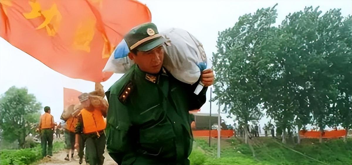 丁曉兵現(xiàn)在在哪里，一位英勇將領(lǐng)的軍旅生涯與現(xiàn)今所在之處，丁曉兵，英勇將領(lǐng)的軍旅生涯及現(xiàn)所在地揭秘
