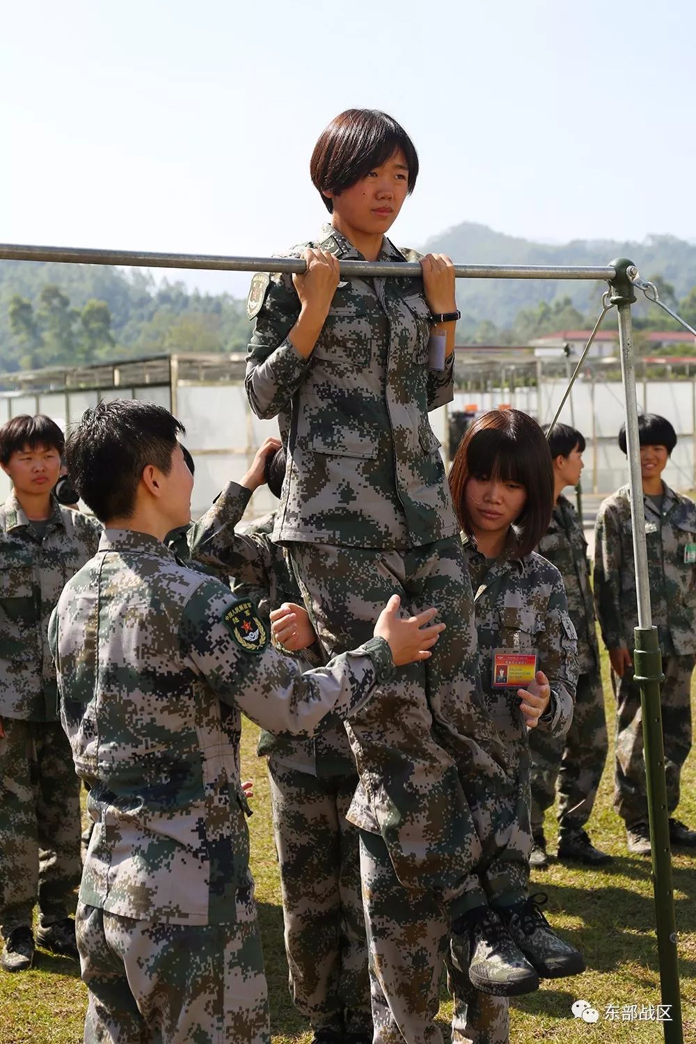 女兵訓(xùn)練營，挑戰(zhàn)與成長，女兵訓(xùn)練營，挑戰(zhàn)與成長之路