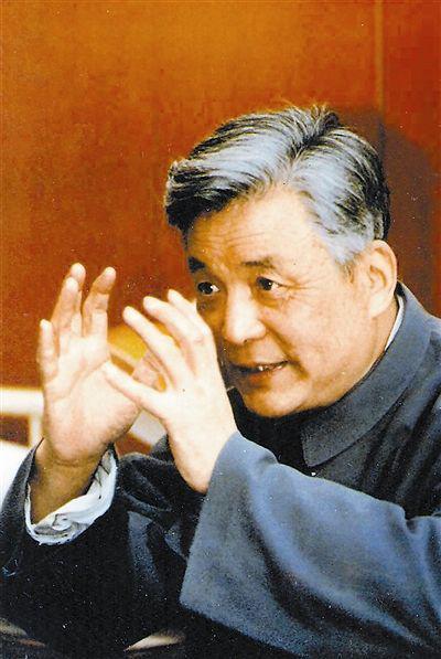 關(guān)于兩彈一星之父到底是誰的探討，兩彈一星之父身份揭秘與探討