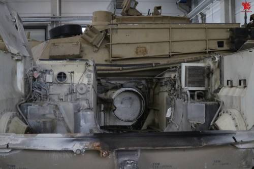 M1A2艾布拉姆斯燃?xì)廨啓C，技術(shù)巨擘與軍事力量的核心，M1A2艾布拉姆斯燃?xì)廨啓C，技術(shù)巨擘驅(qū)動軍事力量核心