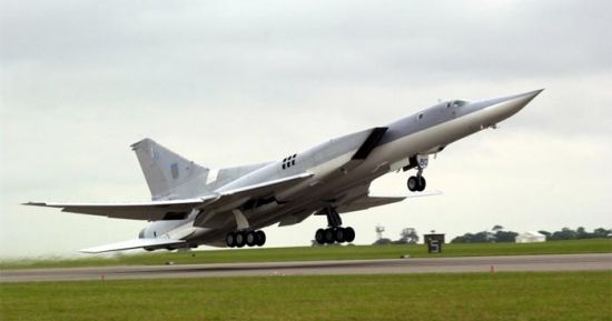 圖22M3逆火轟炸機(jī)爬升高度，空中巨無(wú)霸的壯麗升空之旅，逆火轟炸機(jī)壯麗升空之旅，空中巨無(wú)霸的爬升高度展示