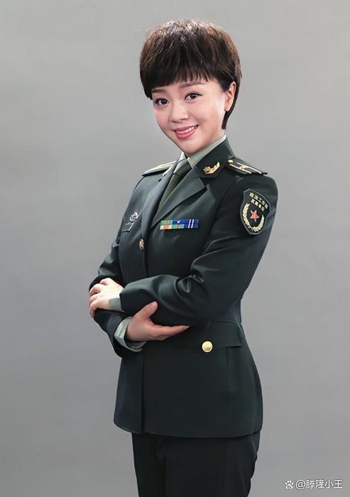 軍事頻道之星，莊菁菁的閃耀之路，莊菁菁，軍事頻道之星，閃耀之路的璀璨篇章