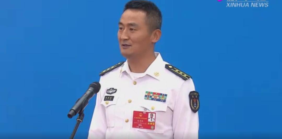 井岡山艦艦長(zhǎng)楊揚(yáng)的卓越生涯——一位海軍將領(lǐng)的簡(jiǎn)歷，井岡山艦艦長(zhǎng)楊揚(yáng)的輝煌歷程，海軍將領(lǐng)的生涯傳記