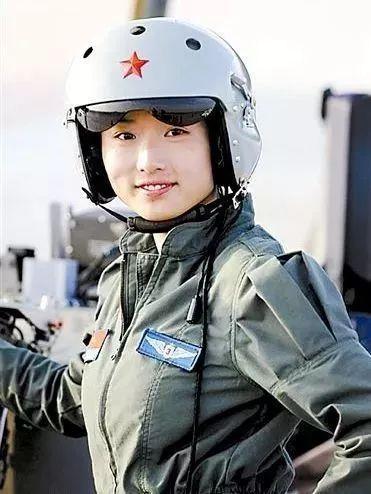 殲-16戰(zhàn)斗機，揭示幾代機型的獨特魅力與卓越性能，殲-16戰(zhàn)斗機的獨特魅力與卓越性能揭秘，幾代機型的輝煌歷程