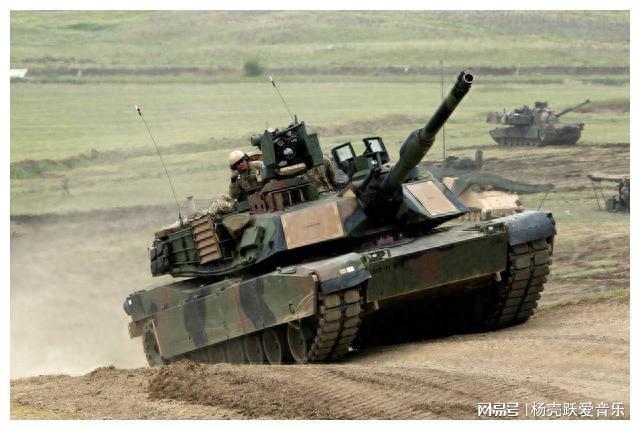 M1A2艾布拉姆斯坦克
