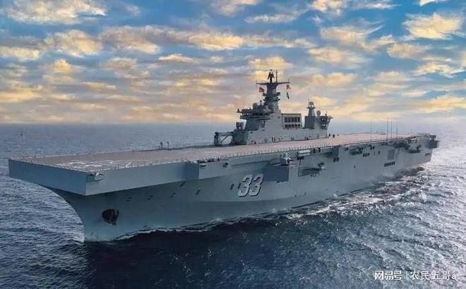 關(guān)于075兩棲攻擊艦是否屬于航母的探討，關(guān)于075兩棲攻擊艦是否歸類于航母的探討