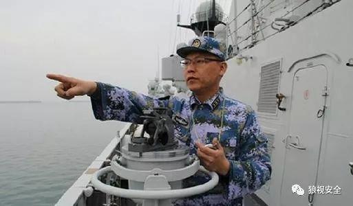遼寧號首任艦長，英勇無畏的航海傳奇人物，遼寧號首任艦長，英勇航海的傳奇人物