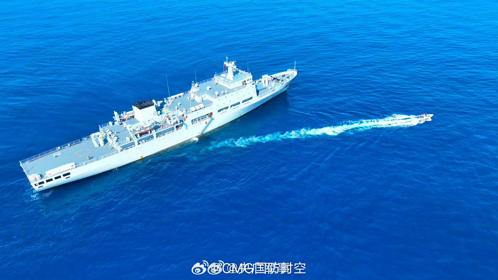 南海艦隊勤務(wù)船大隊，守護海洋的力量，南海艦隊勤務(wù)船大隊，守護海洋的堅實力量