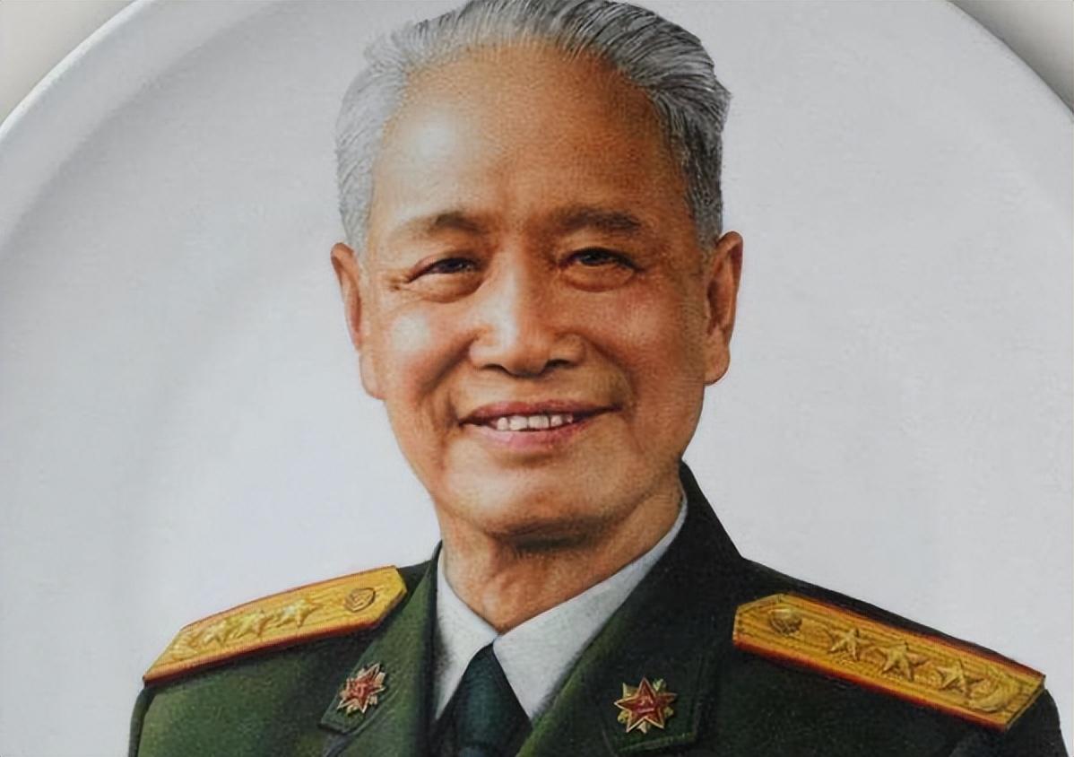 解放軍總參謀長的軍銜與職責(zé)，一位軍事領(lǐng)袖的榮耀與擔(dān)當(dāng)，解放軍總參謀長的榮耀與擔(dān)當(dāng)，軍銜與職責(zé)揭秘