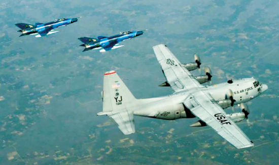 中國(guó)殲擊機(jī)28，探索未來(lái)空戰(zhàn)的主力軍，中國(guó)殲擊機(jī)28，未來(lái)空戰(zhàn)主力軍探索