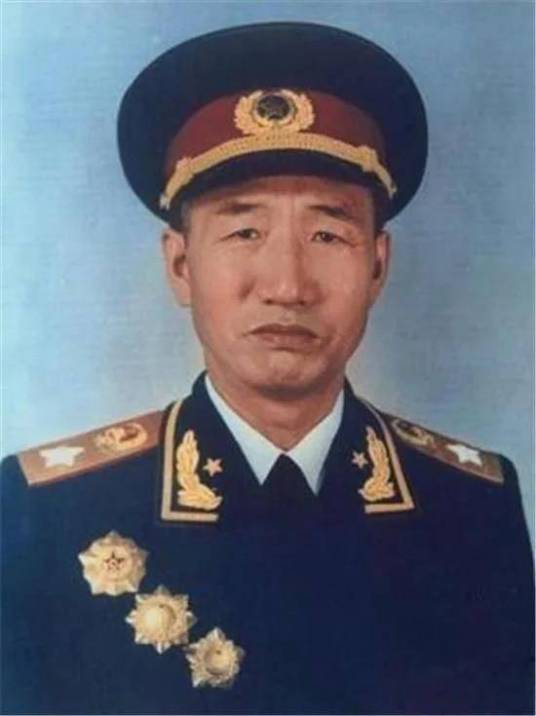 十大元帥，沙場(chǎng)征戰(zhàn)，誰(shuí)與誰(shuí)共鑄輝煌，十大元帥沙場(chǎng)征戰(zhàn)，輝煌共鑄的戰(zhàn)役歷程
