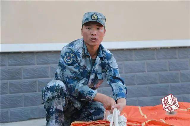 空降兵第十五軍現(xiàn)任領導及部隊概況，空降兵第十五軍現(xiàn)任領導及部隊概覽