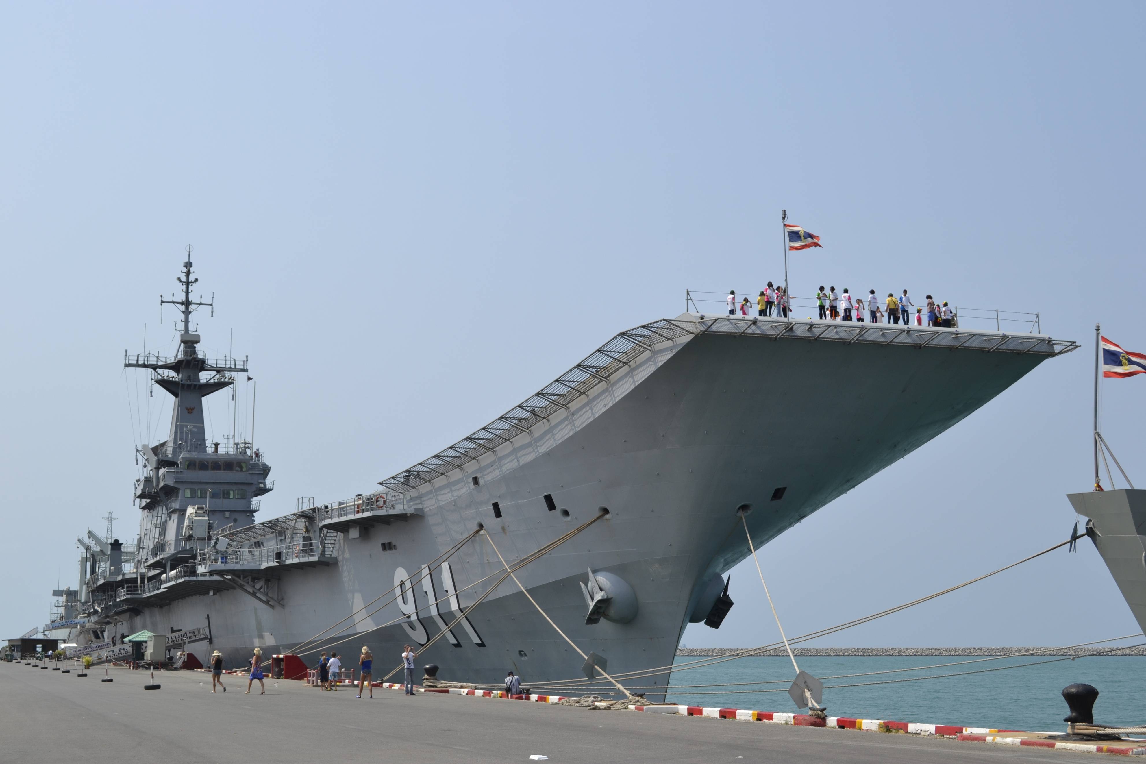 小型航空母艦，現(xiàn)代海軍的新寵兒，現(xiàn)代海軍新寵兒，小型航空母艦的崛起