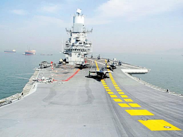 超日王號(hào)航母艦島，印度海軍的驕傲與戰(zhàn)略支點(diǎn)，印度海軍的驕傲與戰(zhàn)略支點(diǎn)，超日王號(hào)航母艦島
