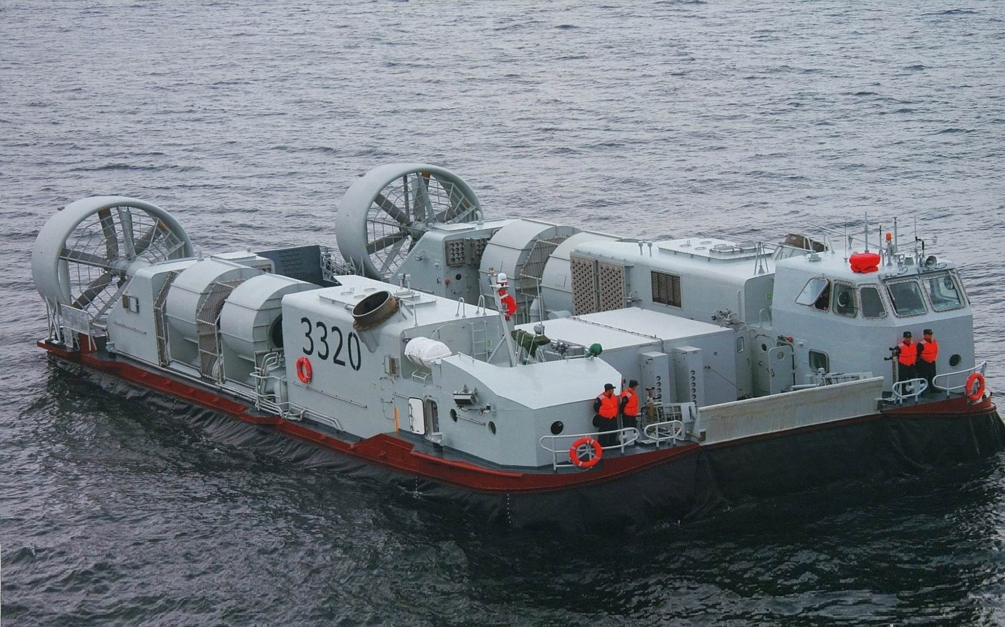 野馬726氣墊艇，革新水面交通工具的典范，野馬726氣墊艇，水面交通工具革新的典范