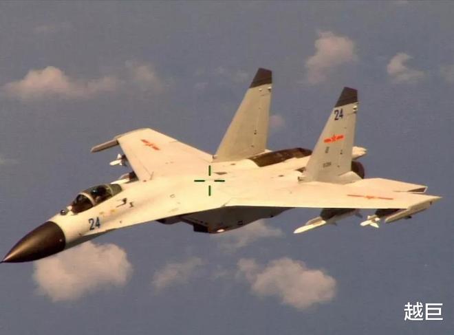 探索中國(guó)空軍的力量之源，白色24號(hào)殲-11戰(zhàn)機(jī)，揭秘中國(guó)空軍力量之源，殲-11戰(zhàn)機(jī)深度解析