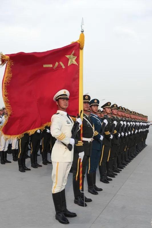 帥氣三軍儀仗隊(duì)圖片，榮耀與力量的展現(xiàn)，帥氣三軍儀仗隊(duì)圖片，榮耀與力量的完美展現(xiàn)