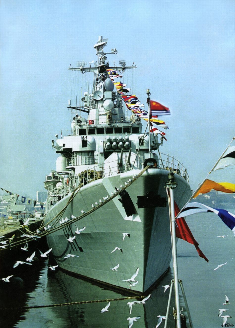 揭秘中國(guó)海軍的驕傲，揭秘神秘的112艦——新型導(dǎo)彈驅(qū)逐艦，揭秘中國(guó)海軍新星，神秘112艦——新型導(dǎo)彈驅(qū)逐艦探秘