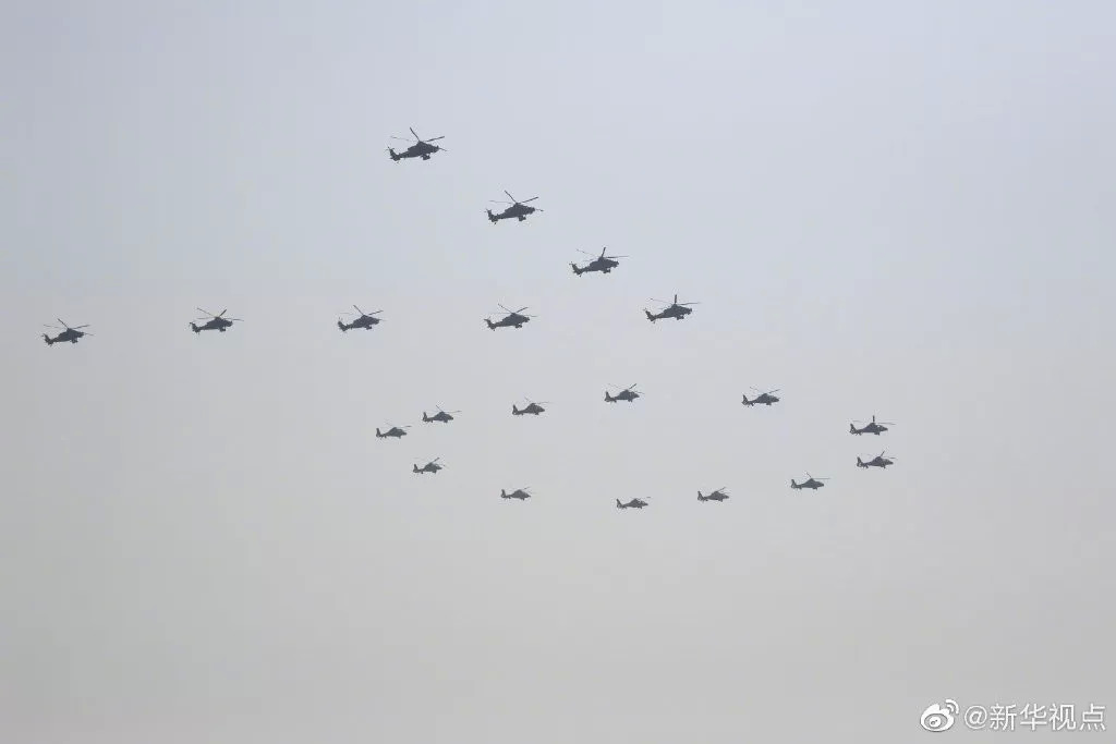 長(zhǎng)空礪劍舞，盛世展雄圖——2019國(guó)慶大閱兵空中編隊(duì)，長(zhǎng)空礪劍舞，盛世展雄圖——國(guó)慶大閱兵空中編隊(duì)風(fēng)采展示