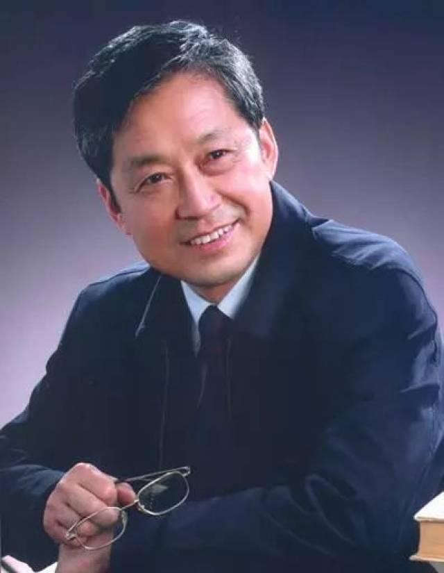 遼寧艦總設(shè)計(jì)師，引領(lǐng)中國海軍走向深藍(lán)，遼寧艦總設(shè)計(jì)師引領(lǐng)中國海軍走向深藍(lán)時(shí)代