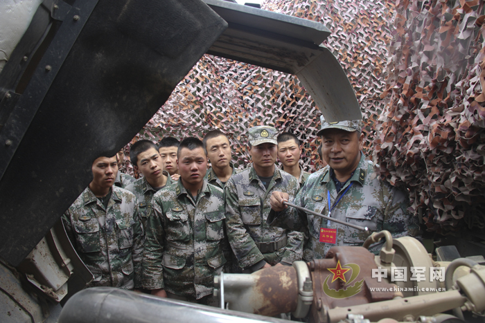旬友明與第十四集團(tuán)軍，英勇無畏的征程和卓越貢獻(xiàn)，旬友明與第十四集團(tuán)軍，英勇征程與卓越貢獻(xiàn)的傳奇故事
